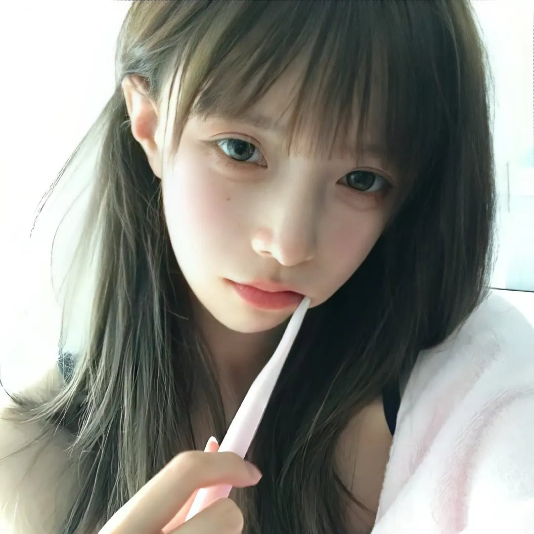 捆著你,困著我